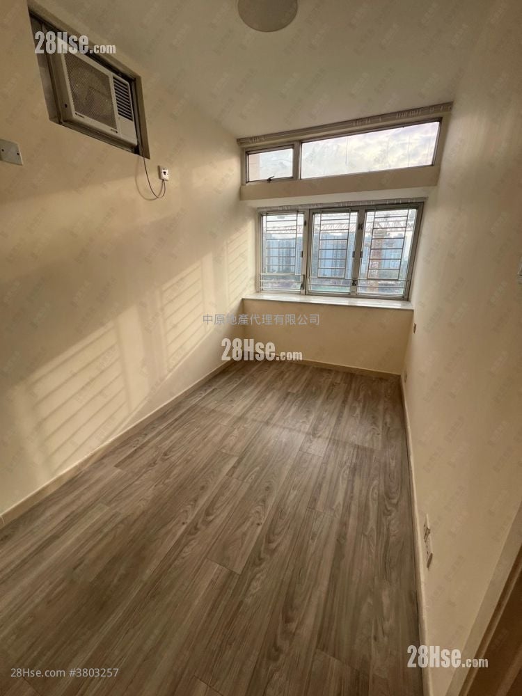 Sun Tuen Mun Centre Sell 2 Bedrooms , 1 Bathroom 455 ft²