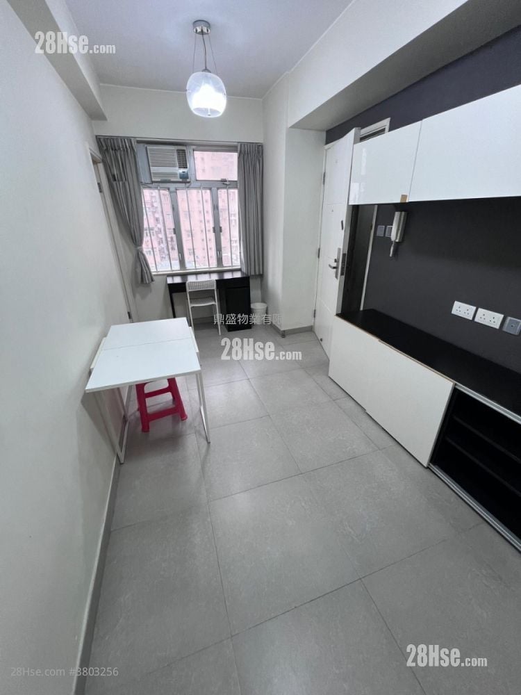 华成大厦 租盘 2 房 , 1 浴室 321 平方尺