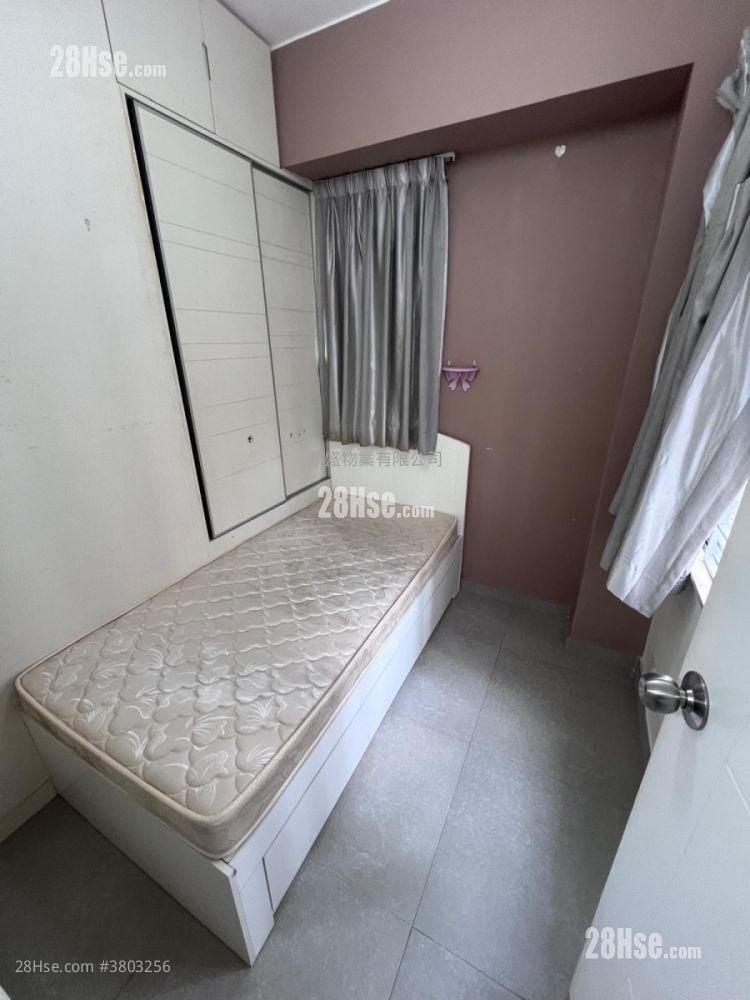 华成大厦 租盘 2 房 , 1 浴室 321 平方尺