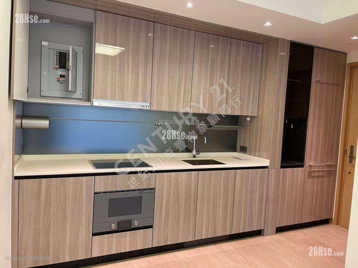 云海 租盘 2 房 , 1 浴室 534 平方尺