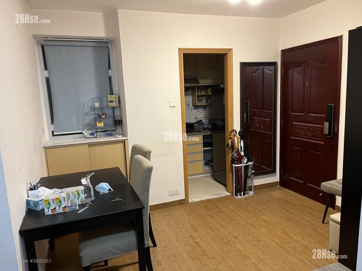 Wyler Garden Rental 2 Bedrooms , 1 Bathroom 396 ft²