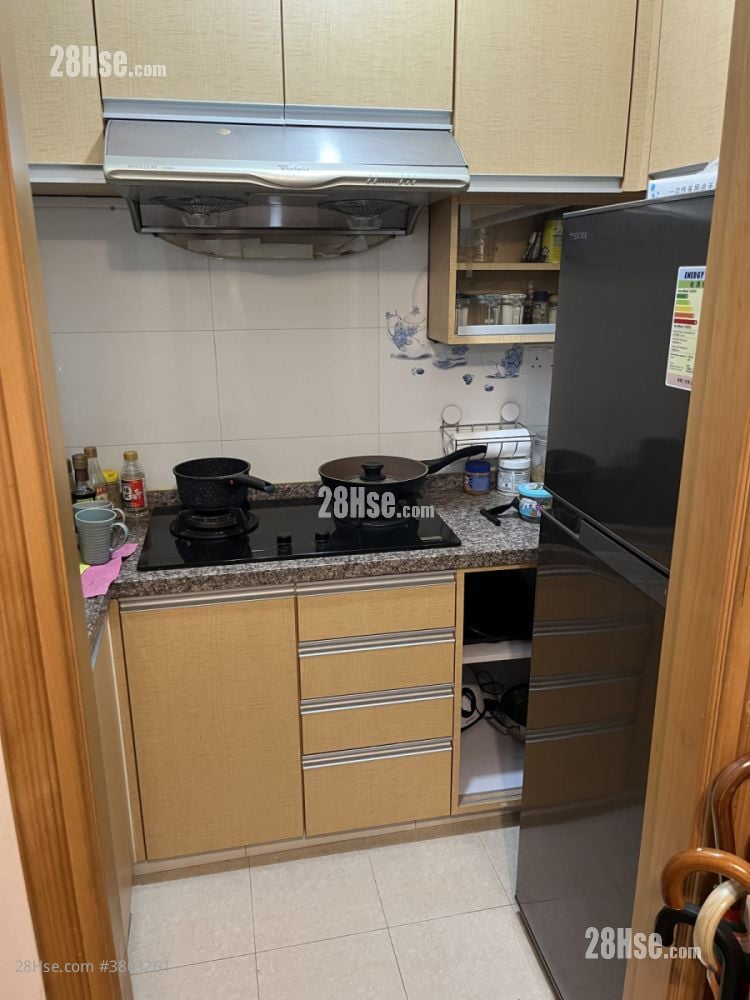 Wyler Garden Rental 2 Bedrooms , 1 Bathroom 396 ft²