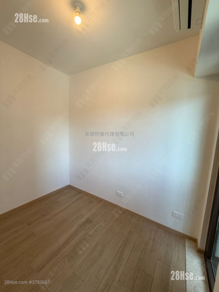 Lp6 Sell 1 Bedroom , 1 Bathroom 305 ft²