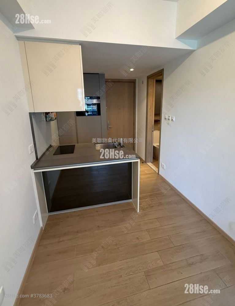 Lp6 Sell 1 Bedroom , 1 Bathroom 305 ft²