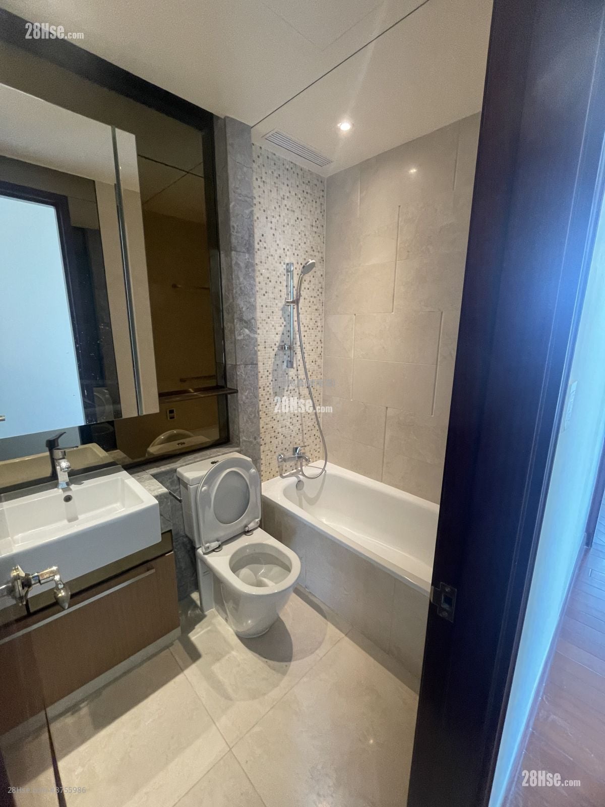 奥柏御峯 租盘 3 房 , 2 浴室 654 平方尺