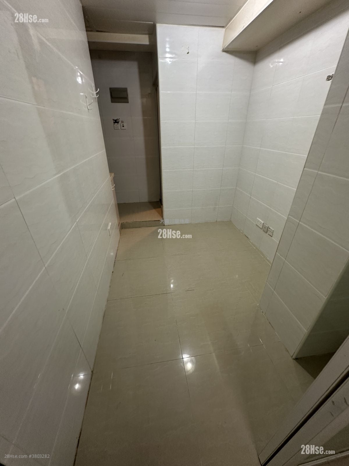 Chinese Mansion Rental 1 Bedroom , 1 Bathroom 180 ft²