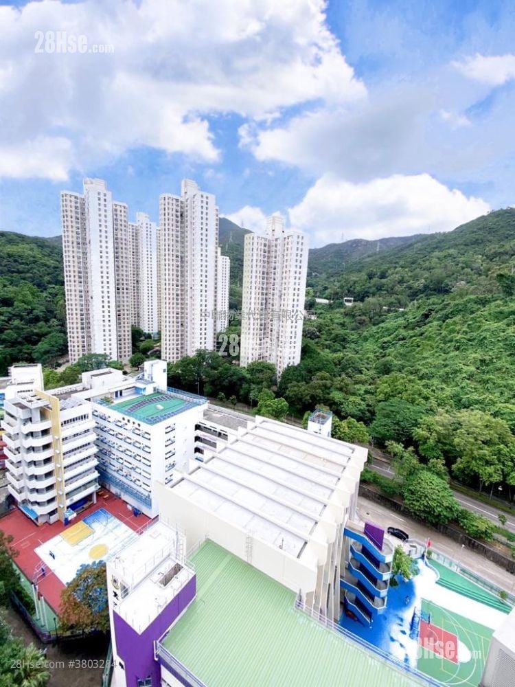 May Shing Court Sell 3 Bedrooms , 1 Bathroom 490 ft²