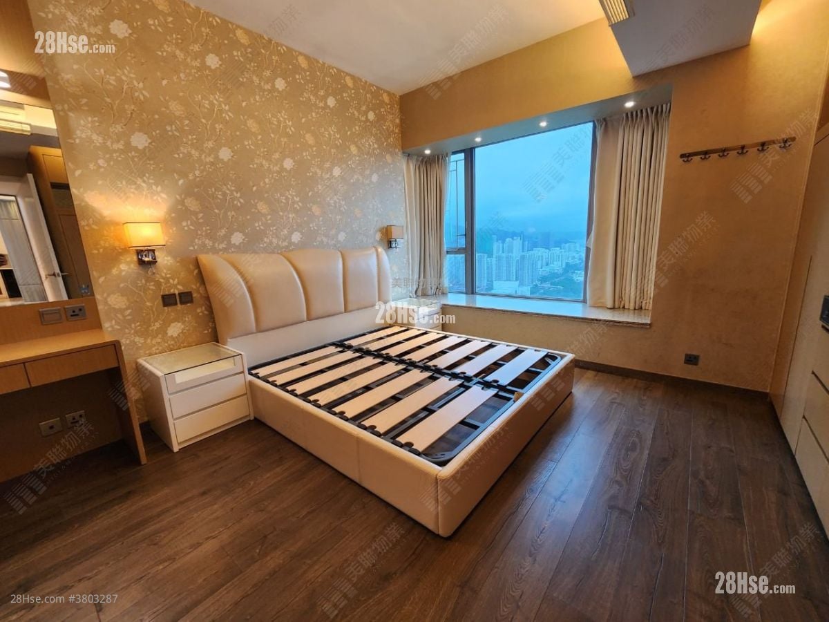 溱岸8号 售盘 4 房 1,250 平方尺