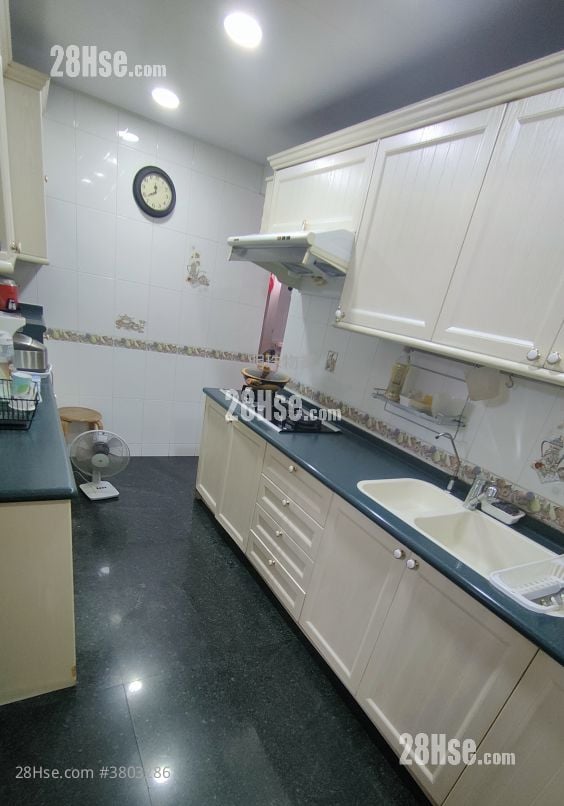 City Garden Sell 3 Bedrooms , 2 Bathrooms 1,226 ft²