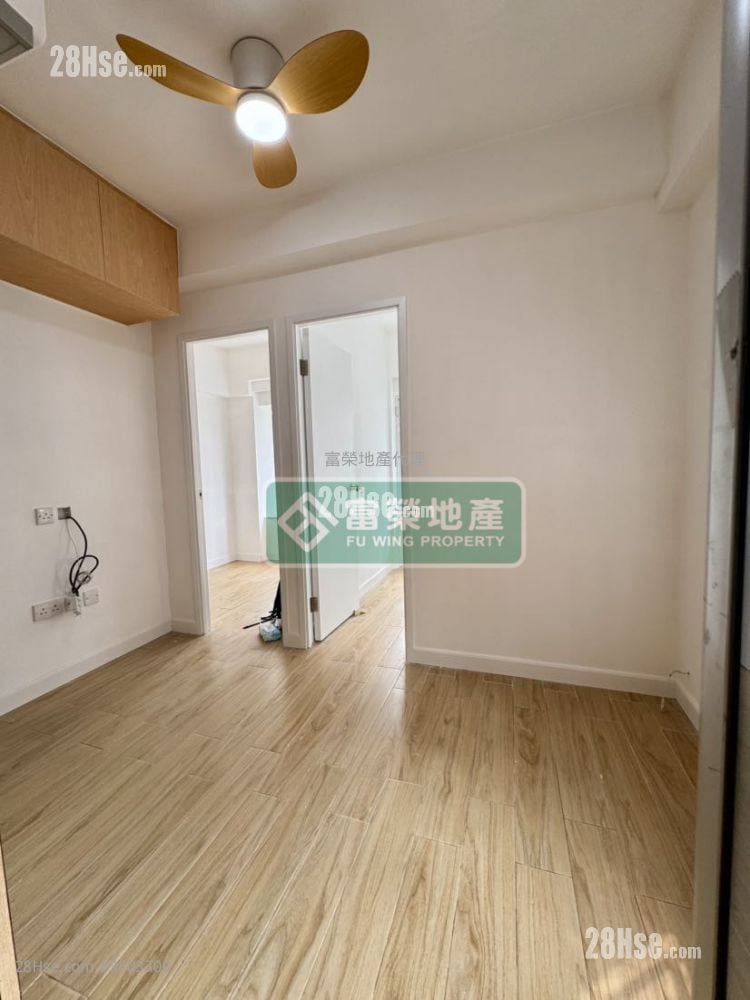 鸿威大厦 售盘 2 房 , 1 浴室 306 平方尺