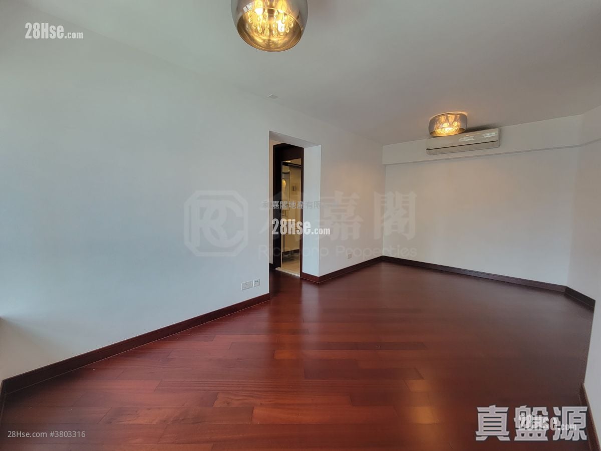 The Long Beach Sell 2 Bedrooms , 1 Bathroom 558 ft²