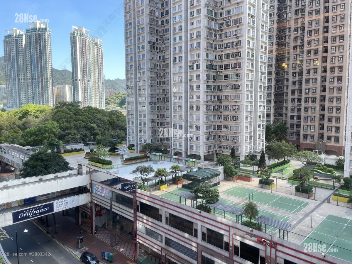 New Town Plaza Rental 2 Bedrooms , 1 Bathroom 583 ft²