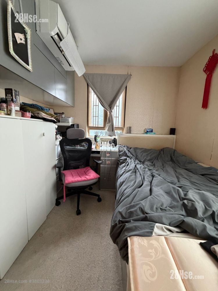 村屋 售盘 3 房 , 3 浴室 1,400 平方尺