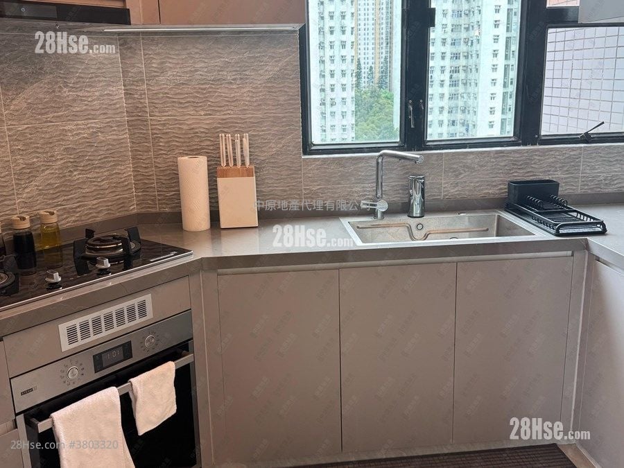 Villa Athena Sell 3 Bedrooms , 2 Bathrooms 727 ft²