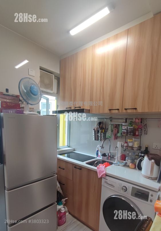 Lai Tsui Court Sell 2 Bedrooms , 1 Bathroom 287 ft²