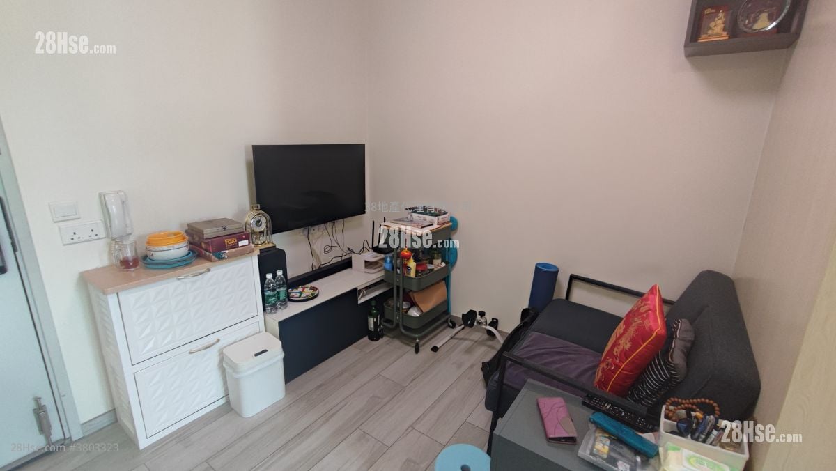 Lai Tsui Court Sell 2 Bedrooms , 1 Bathroom 287 ft²