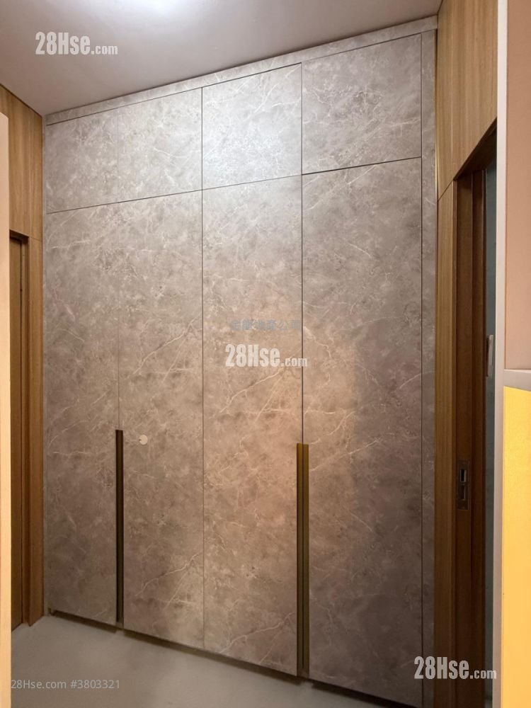 京城大厦 租盘 3 房 , 2 浴室 439 平方尺