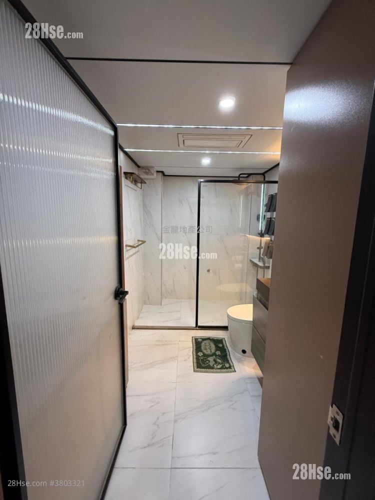 京城大厦 租盘 3 房 , 2 浴室 439 平方尺