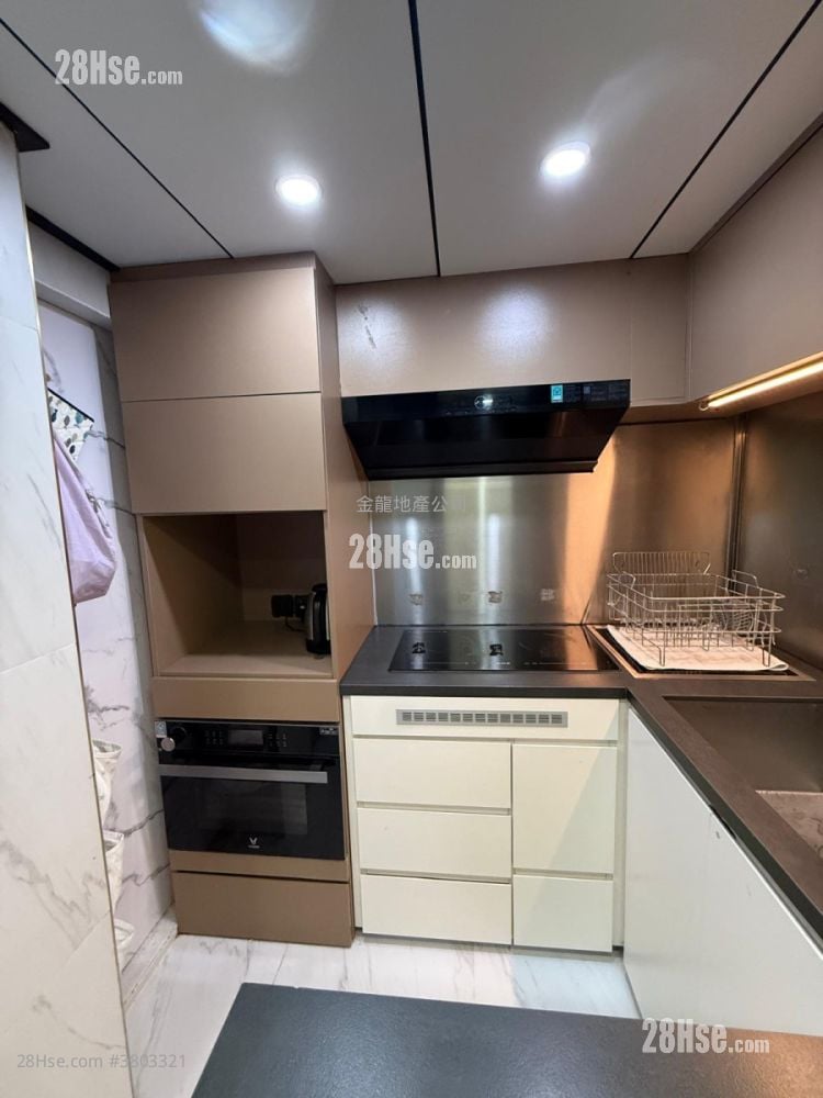 京城大厦 租盘 3 房 , 2 浴室 439 平方尺