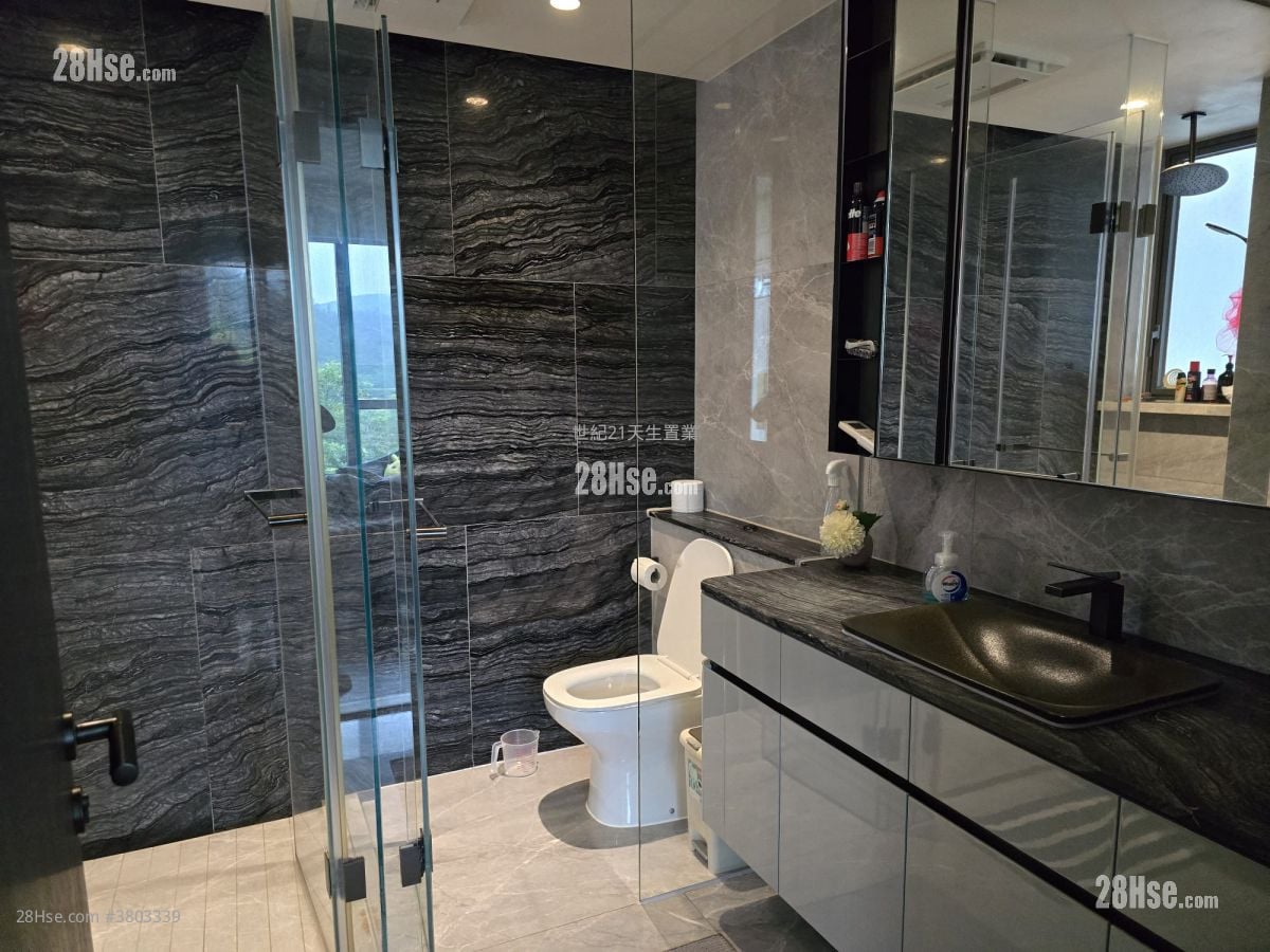 Le Pont Sell 5+ Bedrooms , 4 Bathrooms 1,248 ft²