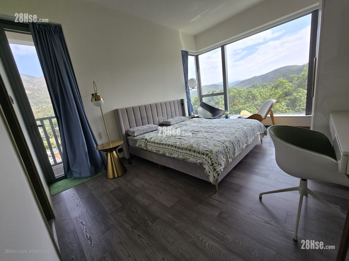 Le Pont Sell 5+ Bedrooms , 4 Bathrooms 1,248 ft²