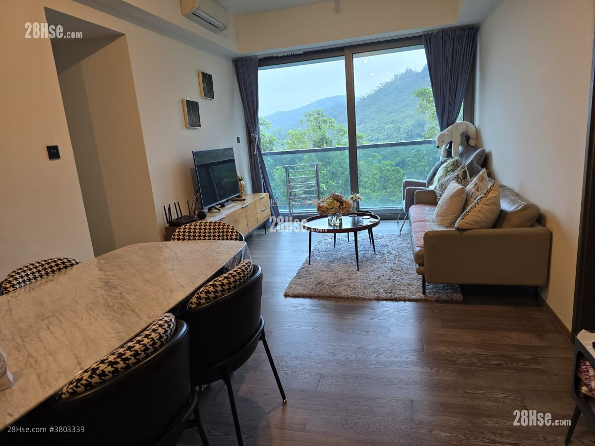 Le Pont Sell 5+ Bedrooms , 4 Bathrooms 1,248 ft²