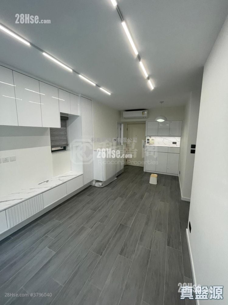 Aquamarine Rental 2 Bedrooms , 1 Bathroom 497 ft²