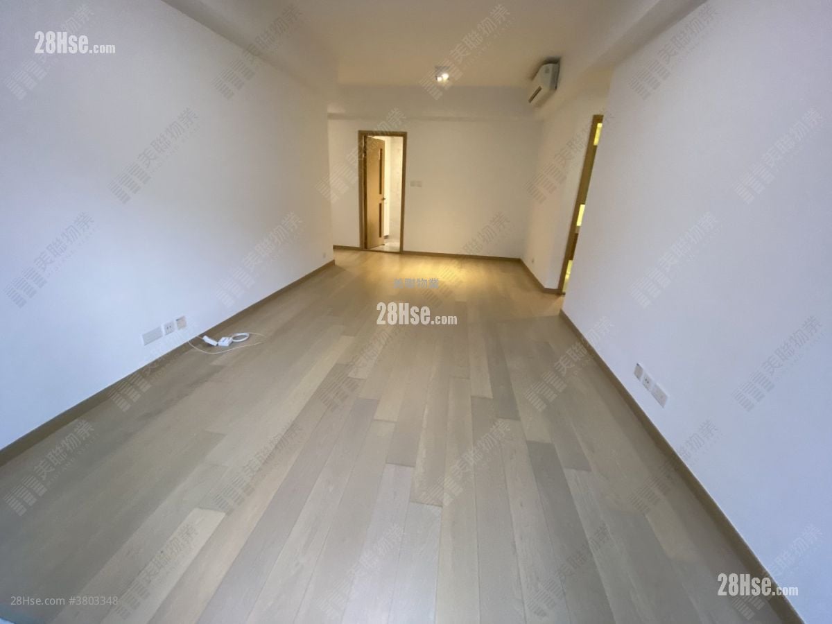 Dragons Range Sell 3 Bedrooms , 3 Bathrooms 952 ft²