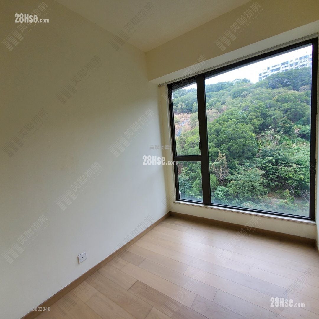 Dragons Range Sell 3 Bedrooms , 3 Bathrooms 952 ft²