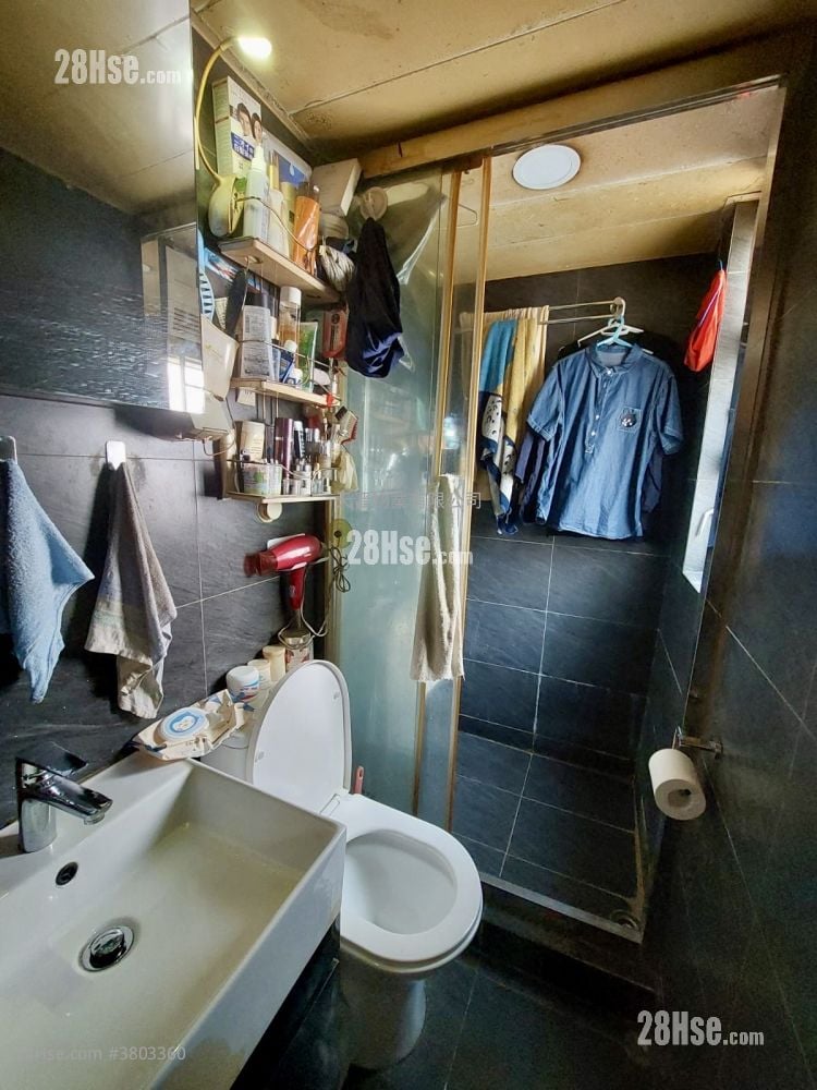 鸿运大厦 售盘 2 房 , 1 浴室 253 平方尺