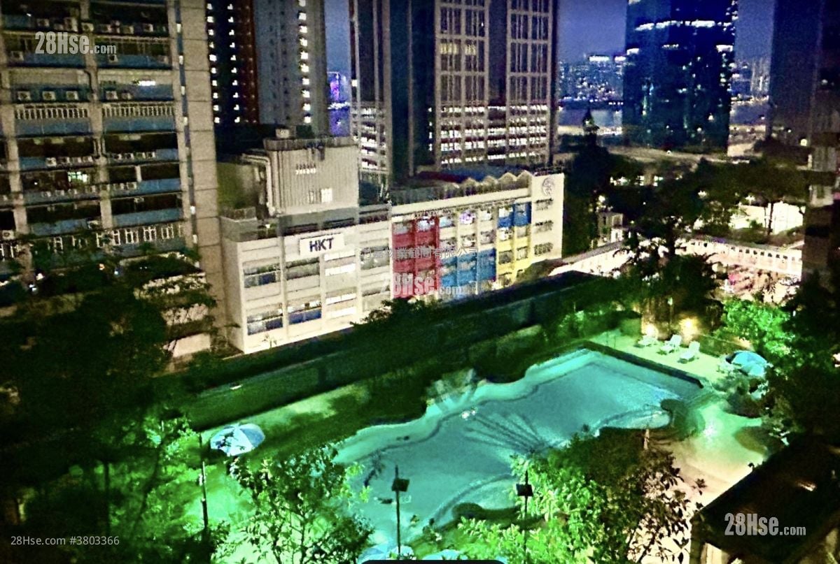 Island Place Sell 3 Bedrooms , 2 Bathrooms 746 ft²