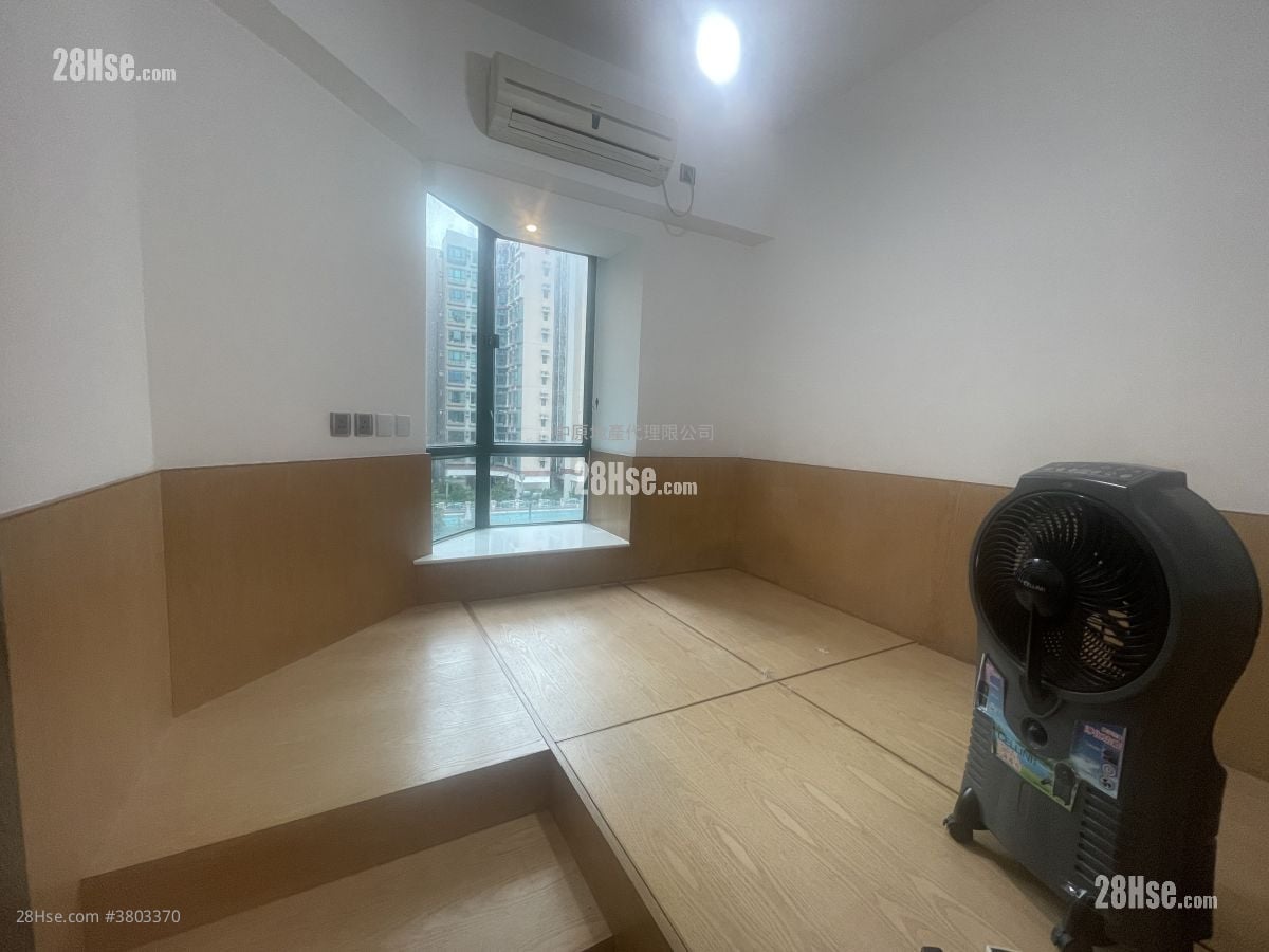 Grand Del Sol Sell 3 Bedrooms , 2 Bathrooms 739 ft²