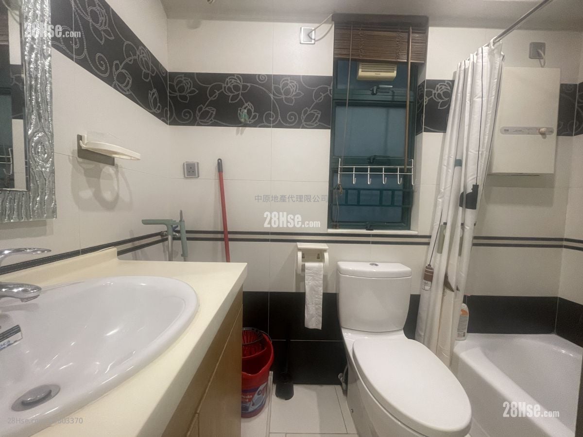 Grand Del Sol Sell 3 Bedrooms , 2 Bathrooms 739 ft²