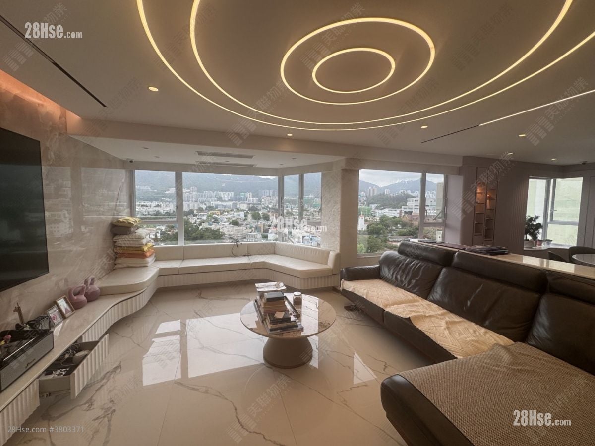 Ming Court Sell 5+ Bedrooms 2,271 ft²