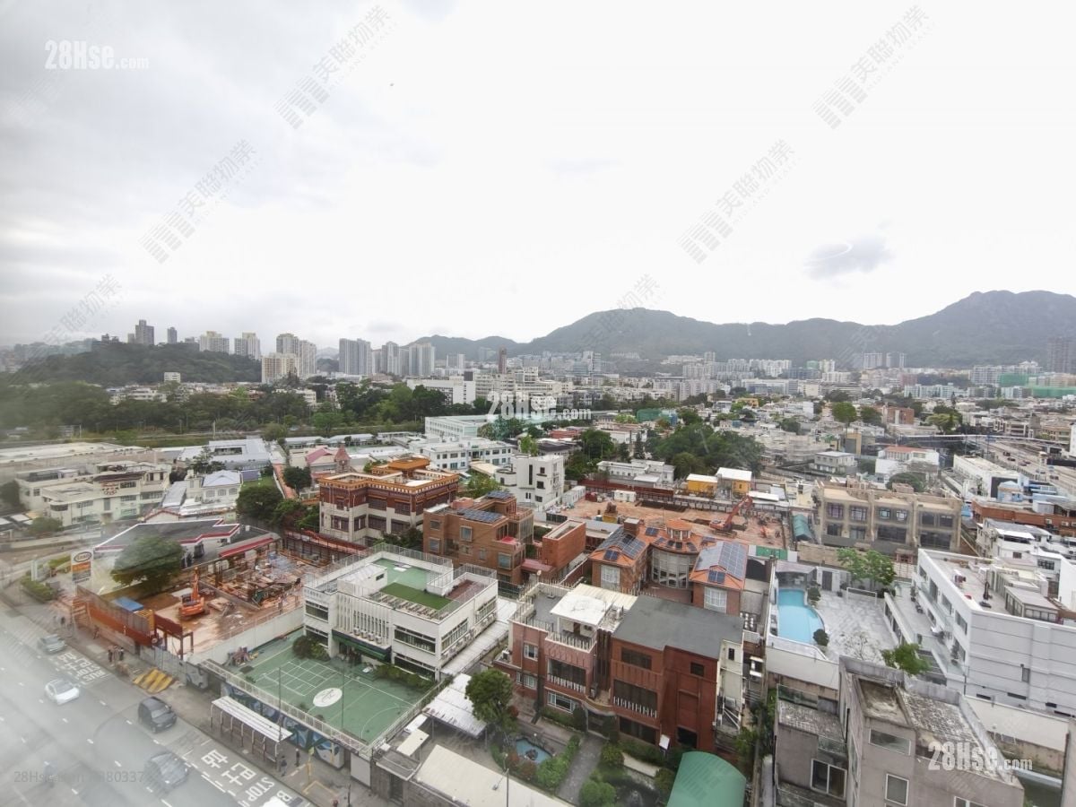 Ming Court Sell 5+ Bedrooms 2,271 ft²