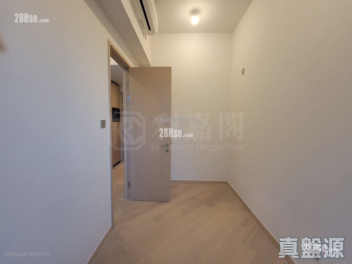 Manor Hill Rental 1 Bedroom , 1 Bathroom 290 ft²