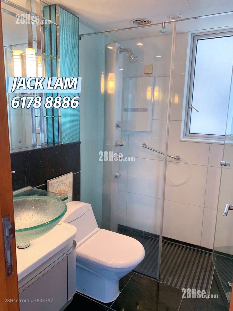 君临天下 租盘 3 房 , 2 浴室 1,084 平方尺