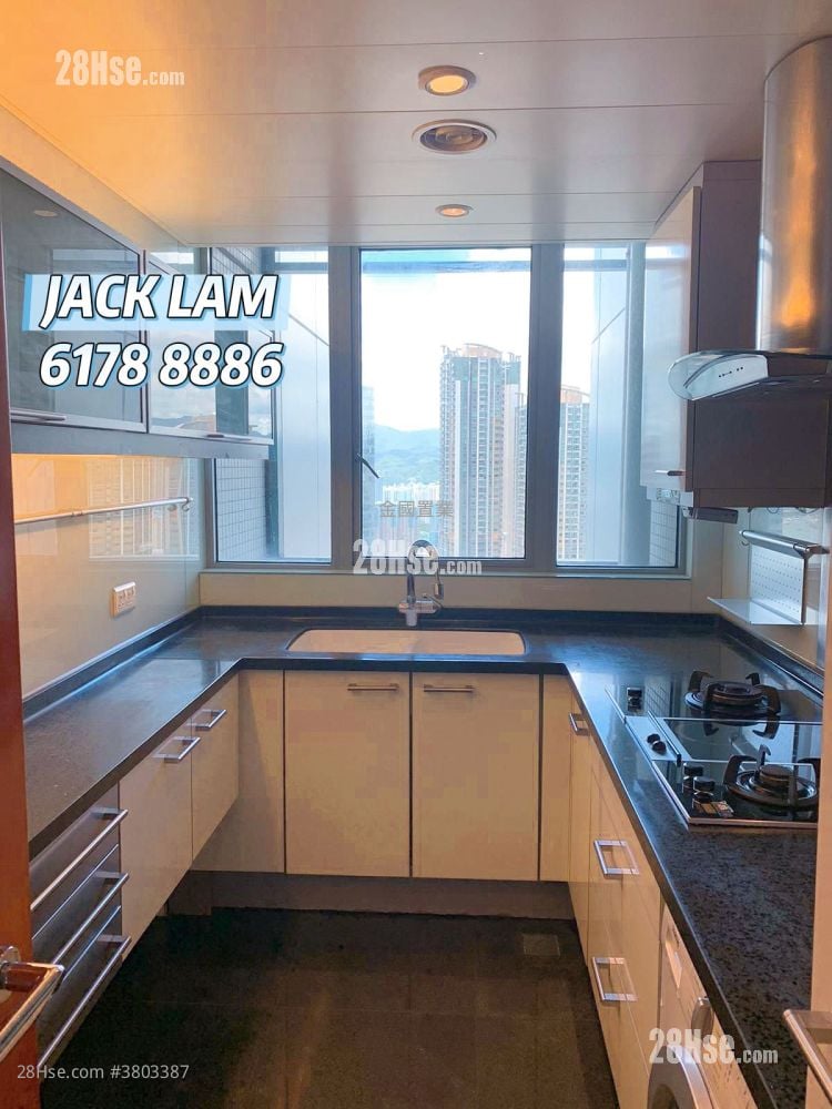 君临天下 租盘 3 房 , 2 浴室 1,084 平方尺