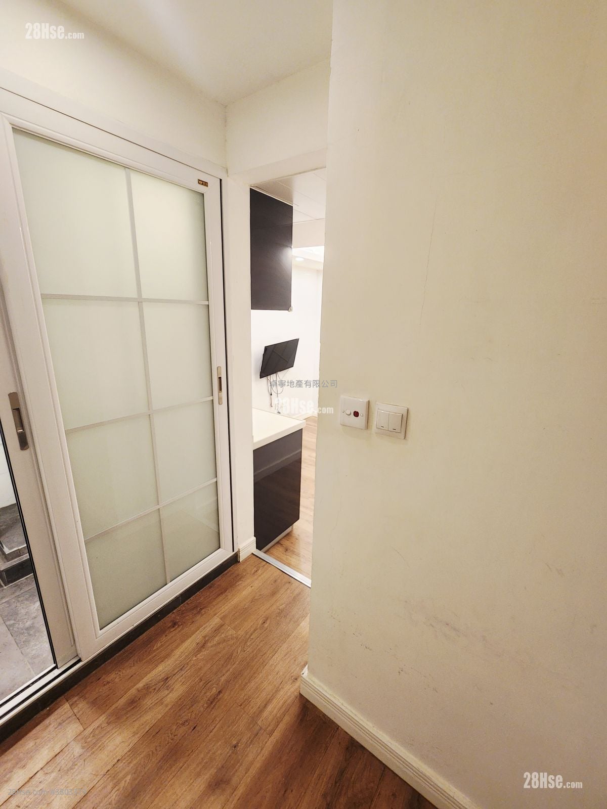 单幢楼房 租盘 180 平方尺