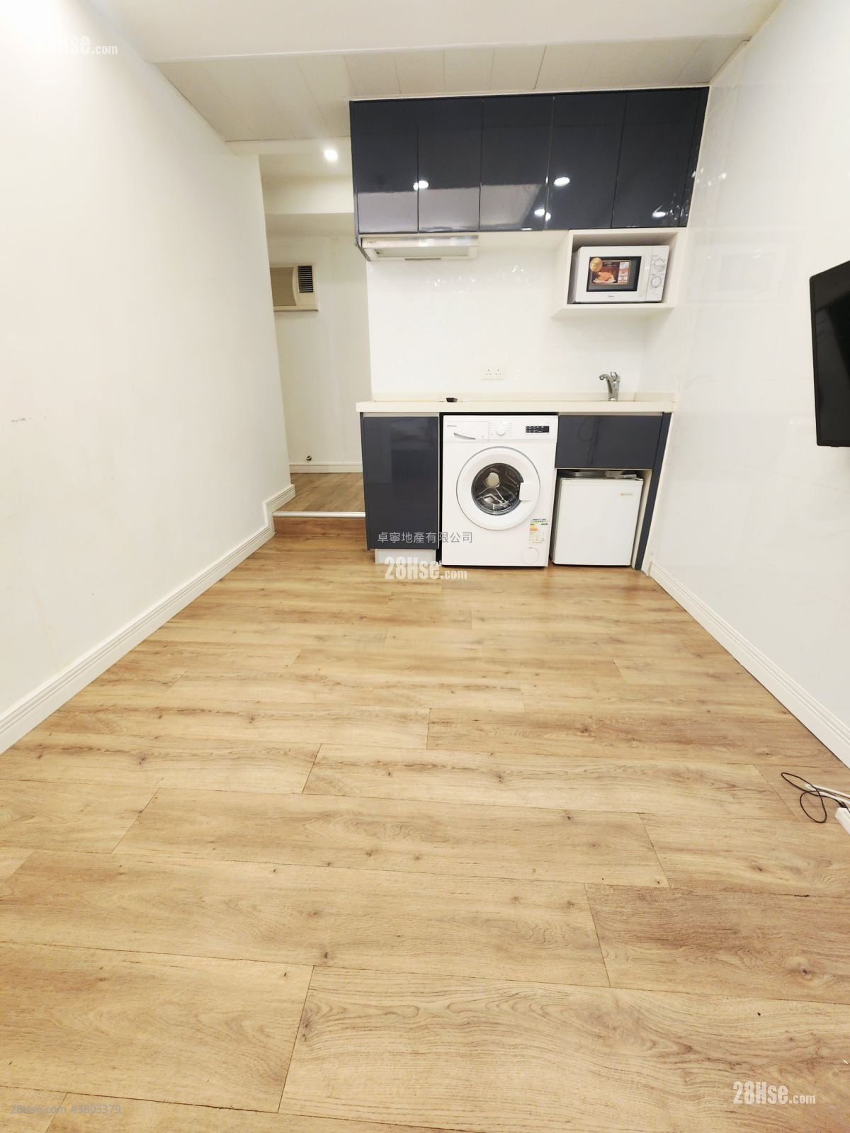 单幢楼房 租盘 180 平方尺