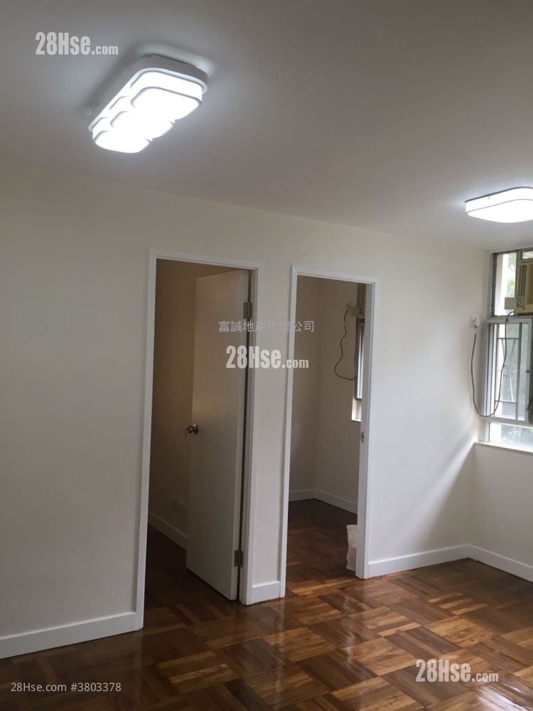 龙蟠苑 售盘 2 房 , 1 浴室 383 平方尺