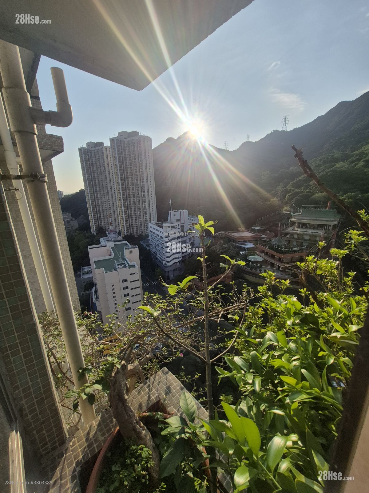 Tsz Oi Court Sell 2 Bedrooms , 1 Bathroom 645 ft²