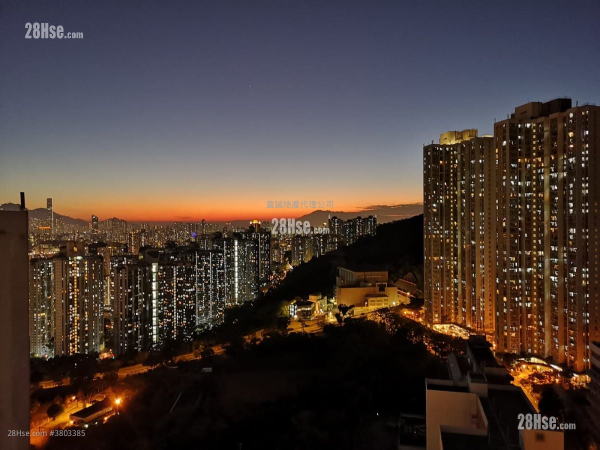 Tsz Oi Court Sell 2 Bedrooms , 1 Bathroom 645 ft²