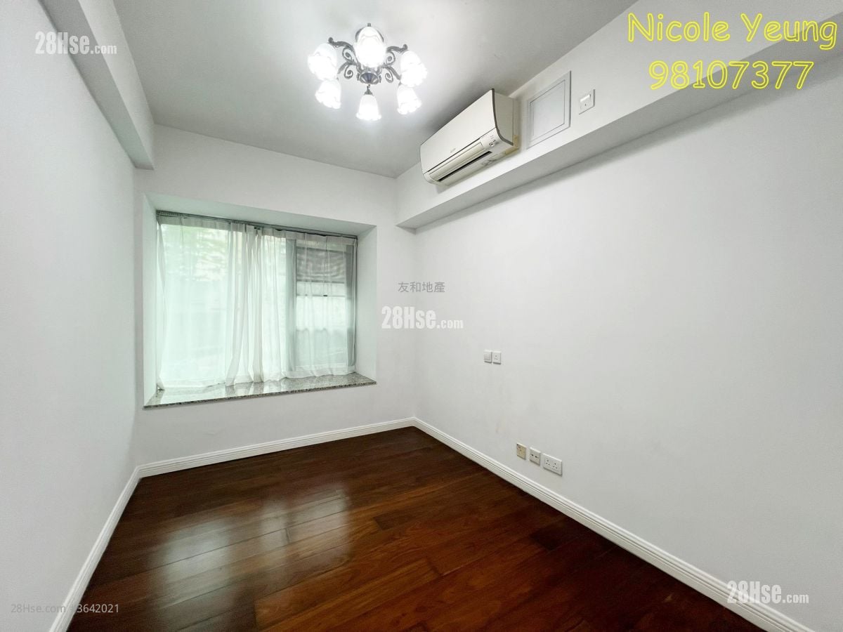 Meridian Hill Sell 3 Bedrooms , 3 Bathrooms 1,355 ft²