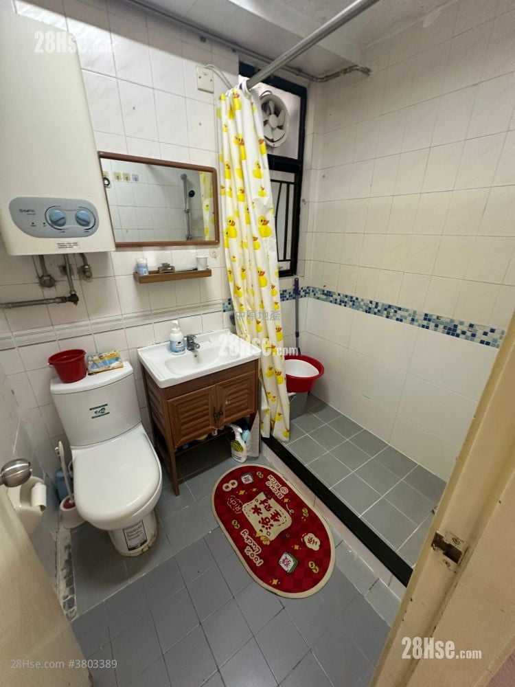 Tai Hing Gardens Sell 2 Bedrooms 464 ft²