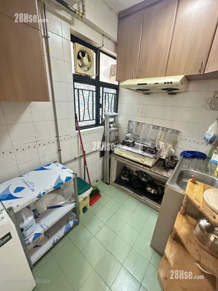 Tai Hing Gardens Sell 2 Bedrooms 464 ft²