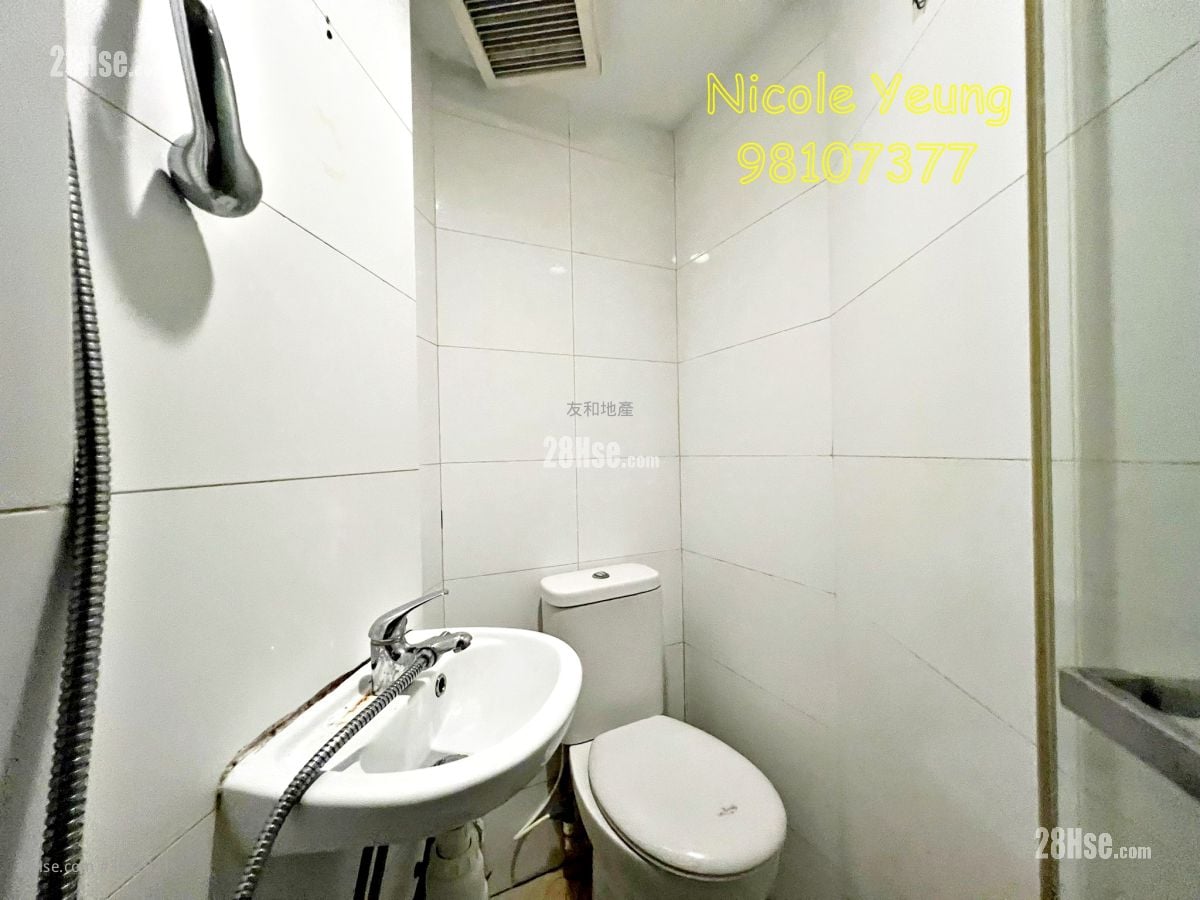 Meridian Hill Sell 3 Bedrooms , 3 Bathrooms 1,355 ft²