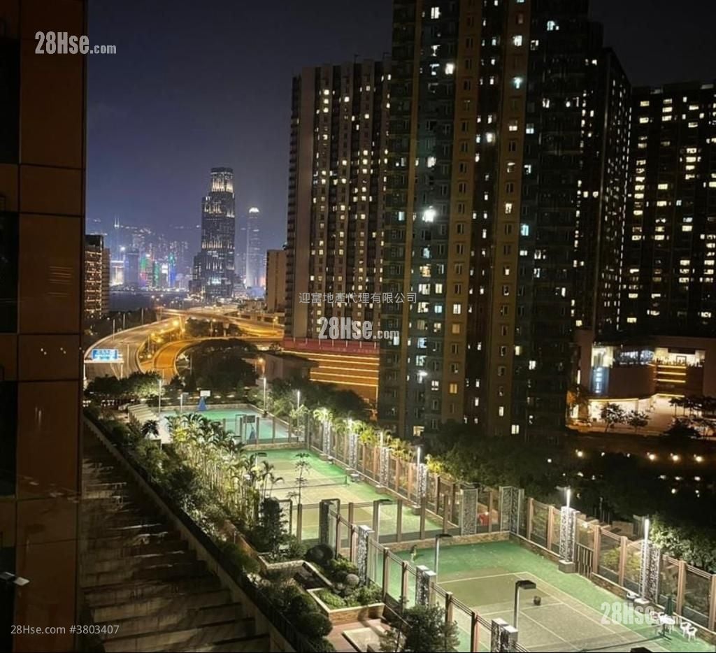 Harbour Place Sell 3 Bedrooms , 2 Bathrooms 593 ft²