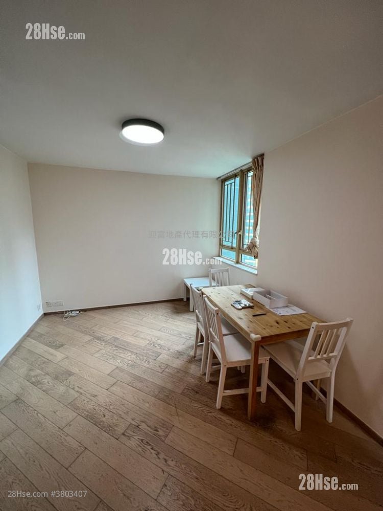 Harbour Place Sell 3 Bedrooms , 2 Bathrooms 593 ft²