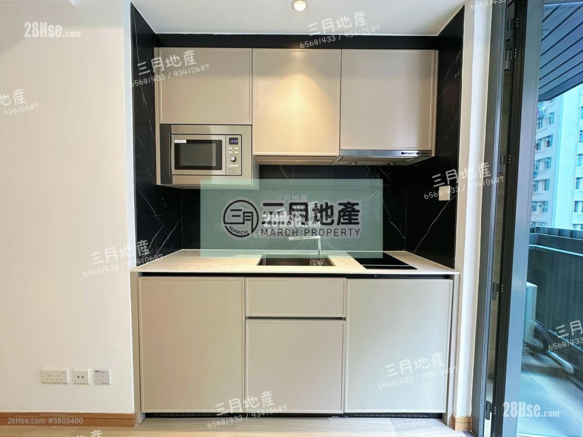 Uptify Sell Studio , 1 Bathroom 172 ft²